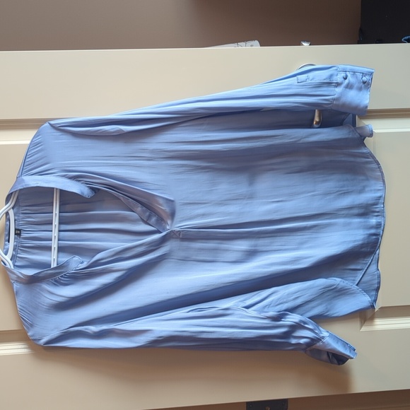 Blue Dynamite Blouse NWOT Size L - Picture 1 of 4